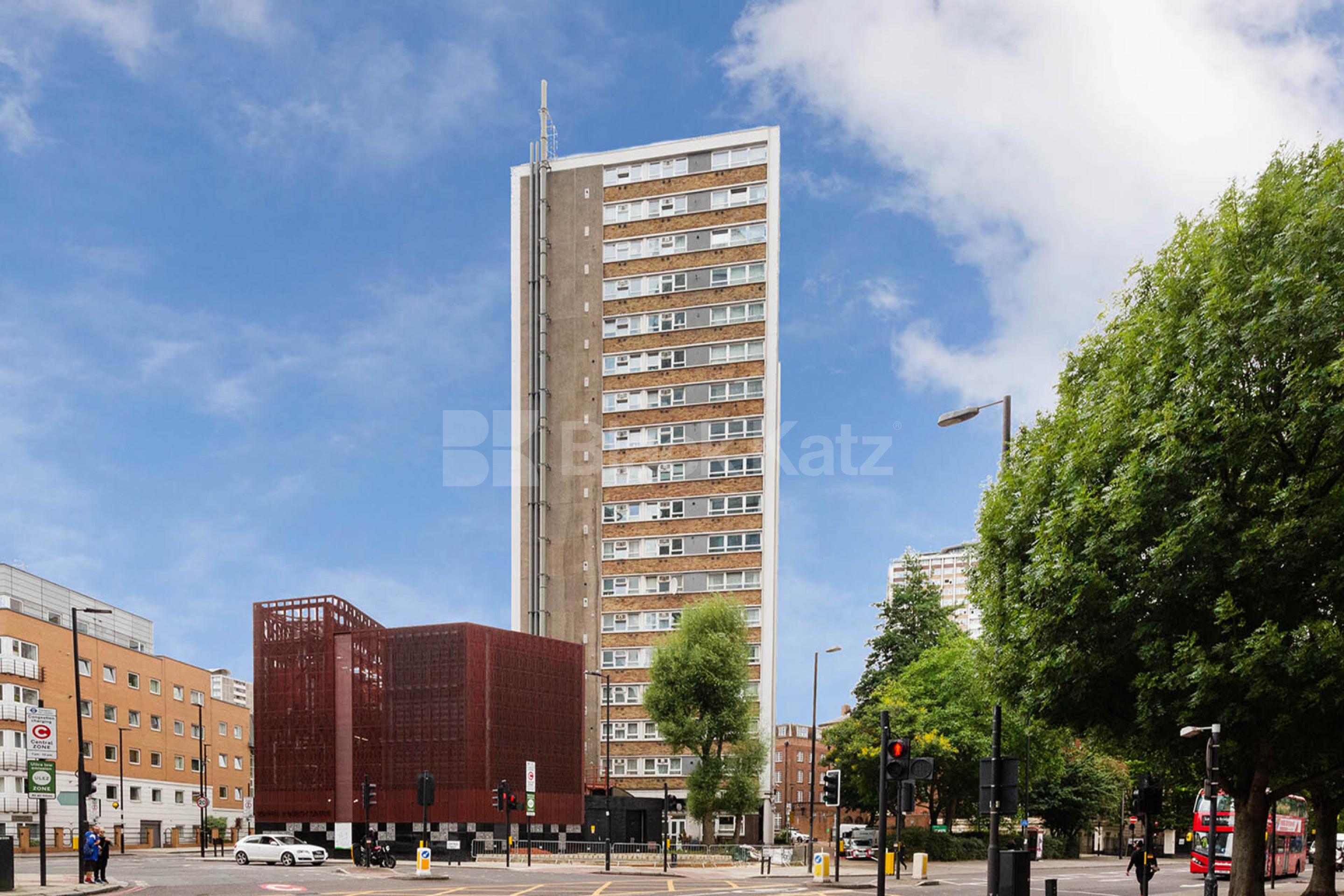 A spacious 3 double bedroom flat located close to Angel & Old Street  Pickard Street, Clerkenwell - Old Street  EC1V